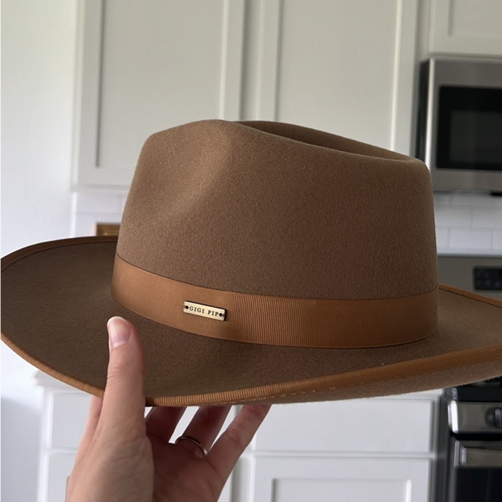 Gigi Pip Hat - like new